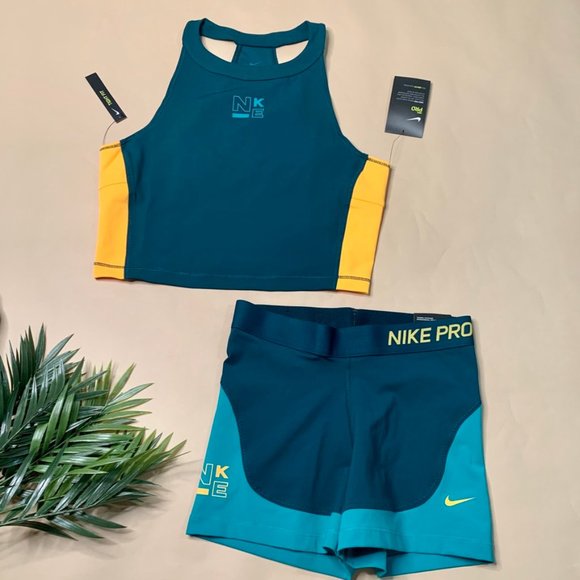 nike pro shorts and crop top set